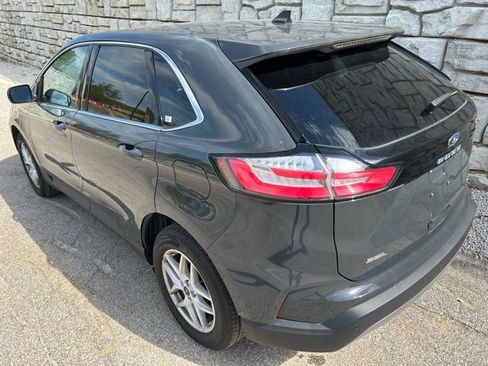 Used 2021 Ford Edge SEL w/ Convenience Package AWD/4WD image 4