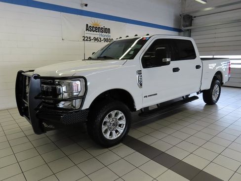 Used 2021 Ford F250 XLT image 2