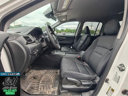 Used 2020 Honda Ridgeline Sport image 21