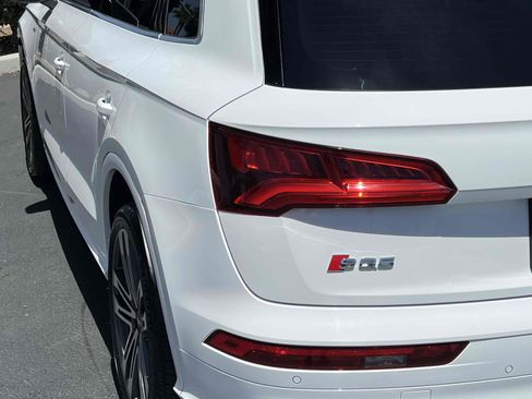 Used 2018 Audi SQ5 Prestige w/ Prestige Package image 63