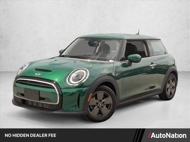 Used 2024 MINI Cooper 2-Door Hardtop FWD image 1
