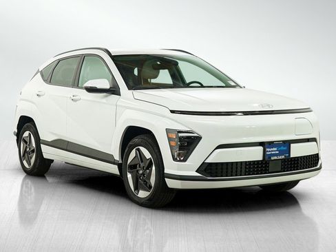 Certified 2024 Hyundai Kona SEL FWD image 7