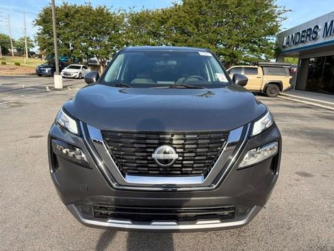 Used 2023 Nissan Rogue SV FWD image 9