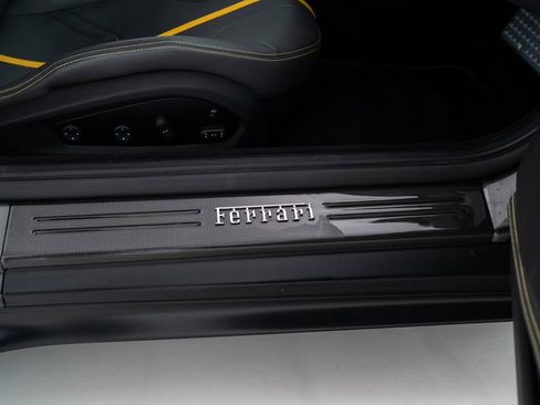 Used 2020 Ferrari 812 Superfast image 23