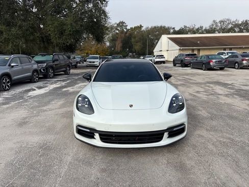 Used 2018 Porsche Panamera 4 image 15