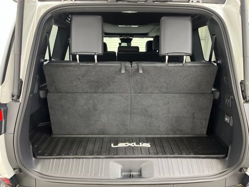 Used 2025 Lexus GX 550 w/ Cold Area Package AWD/4WD image 26