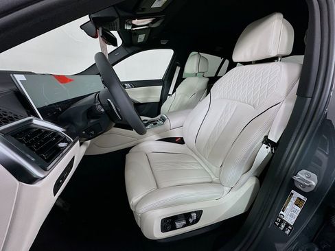 New 2026 BMW X6 M60i image 16
