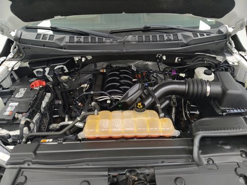 Used 2018 Ford F150 Lariat w/ Equipment Group 502A Luxury AWD/4WD image 30
