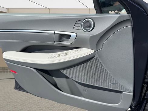 New 2026 Hyundai Sonata Limited image 19