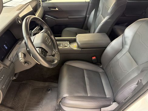 Used 2024 Lexus GX 550 AWD/4WD image 5