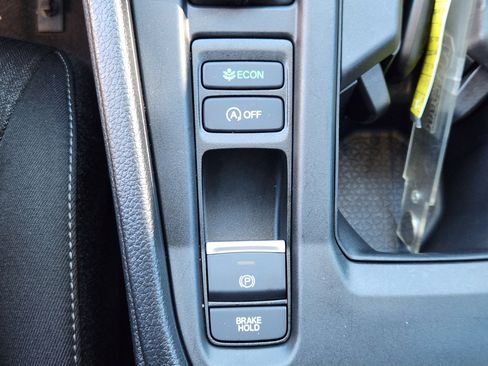 Certified 2025 Honda Accord SE image 22