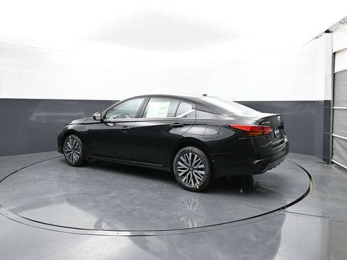 New 2026 Nissan Altima 2.5 SV AWD/4WD image 7