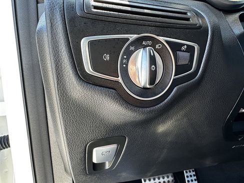 Certified 2022 Mercedes-Benz GLC 300 image 34