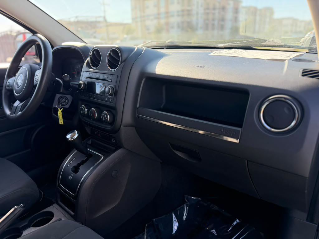 Used 2011 Jeep Compass 2WD image 15
