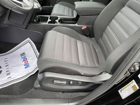 Used 2022 Honda CR-V EX image 3