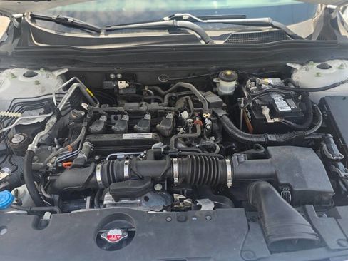 Used 2018 Honda Accord LX image 13