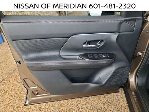New 2026 Nissan Kicks SR FWD image 9