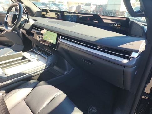 New 2026 Lincoln Navigator L Reserve w/ Jet Appearance Package image 28