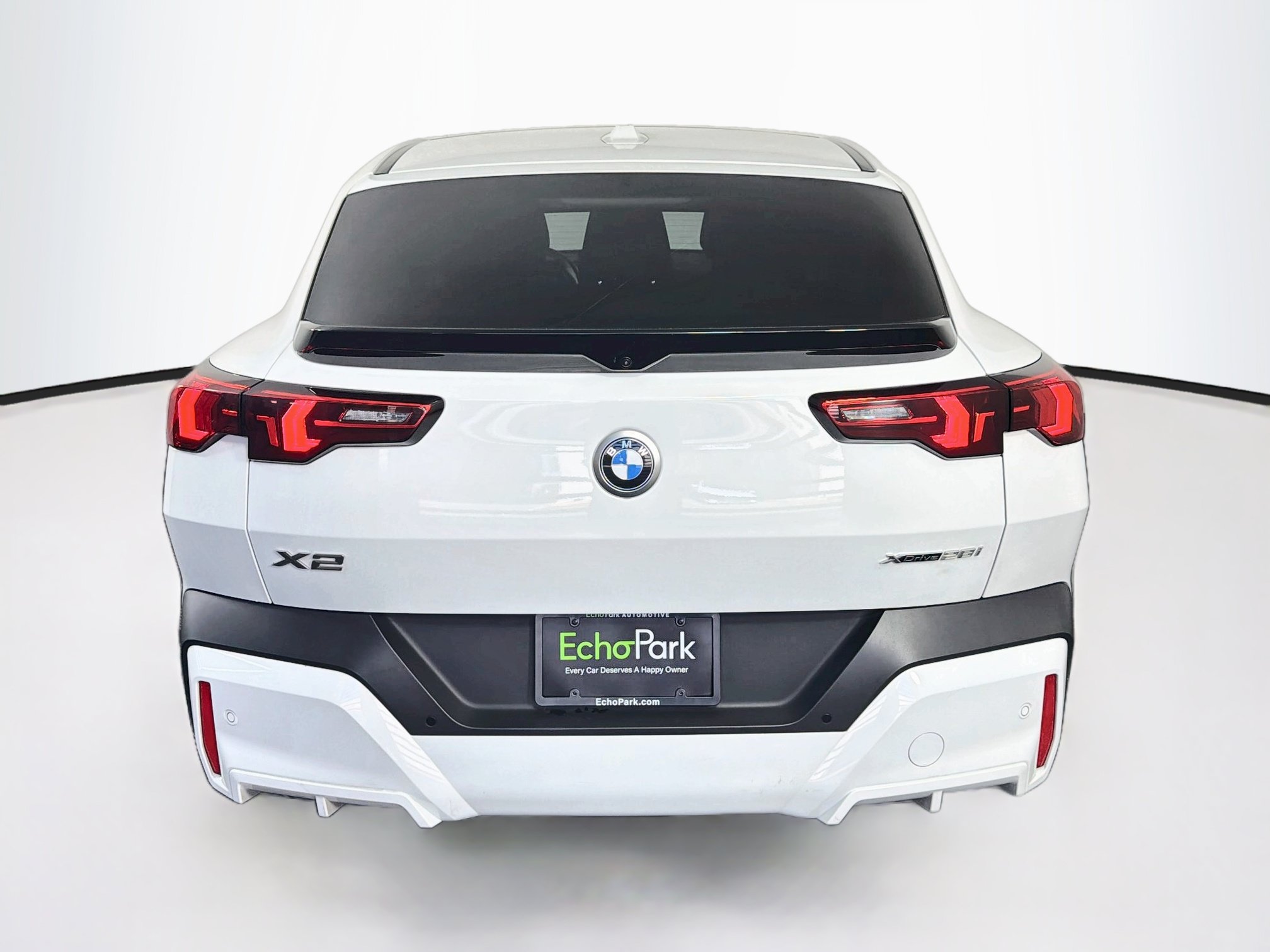 Used 2026 BMW X2 xDrive28i AWD/4WD image 7