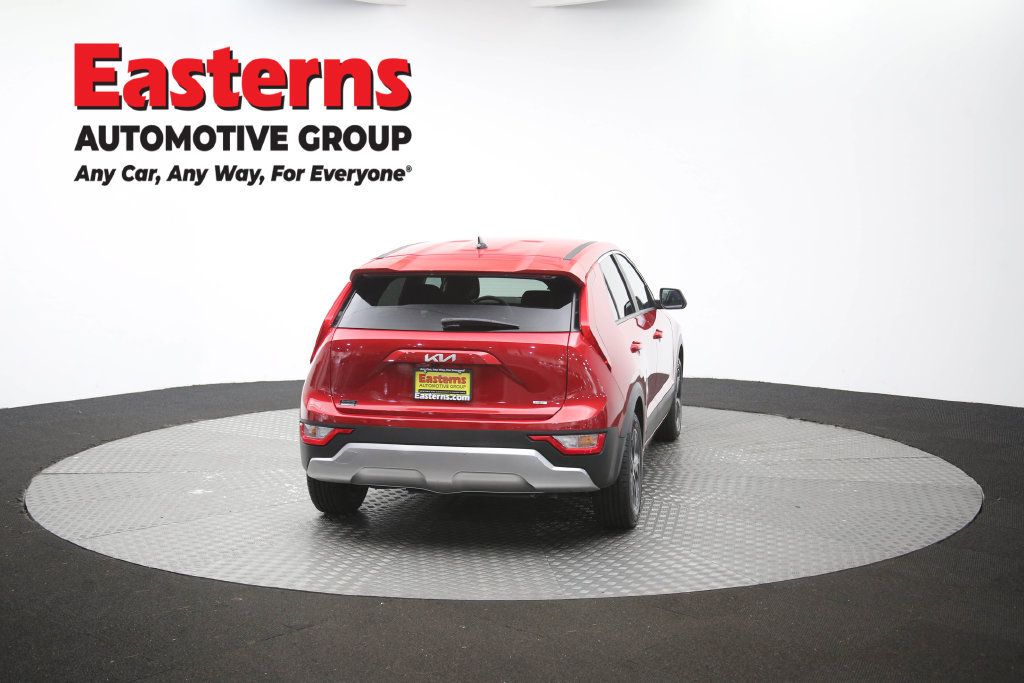 Used 2025 Kia Niro LX FWD image 39