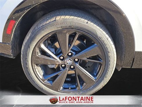 Certified 2023 Buick Envision Preferred w/ Sport Touring Package image 31