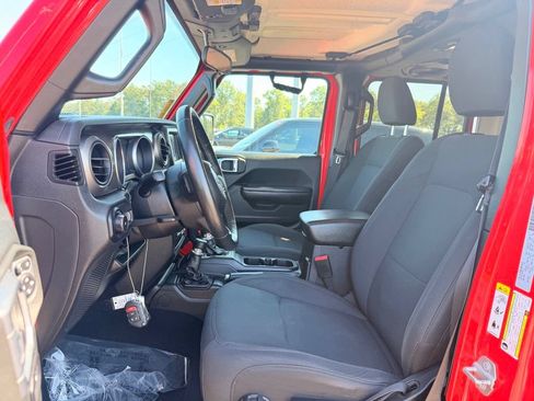 Used 2018 Jeep Wrangler Unlimited Sport S AWD/4WD image 12