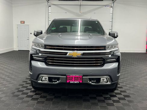 Used 2022 Chevrolet Silverado 1500 High Country w/ Technology Package image 5