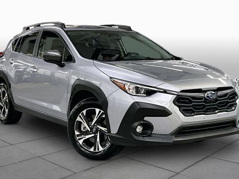 Used 2025 Subaru Crosstrek 2.5i Premium AWD/4WD image 3