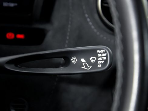 Used 2018 McLaren 720S image 33