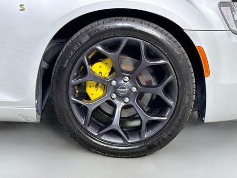 Used 2020 Chrysler 300 S RWD image 32