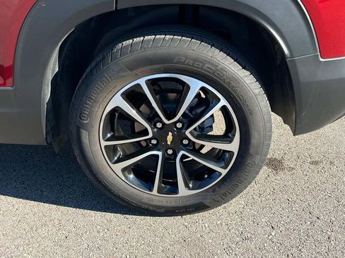 Certified 2025 Chevrolet TrailBlazer LT w/ Convenience Package image 17