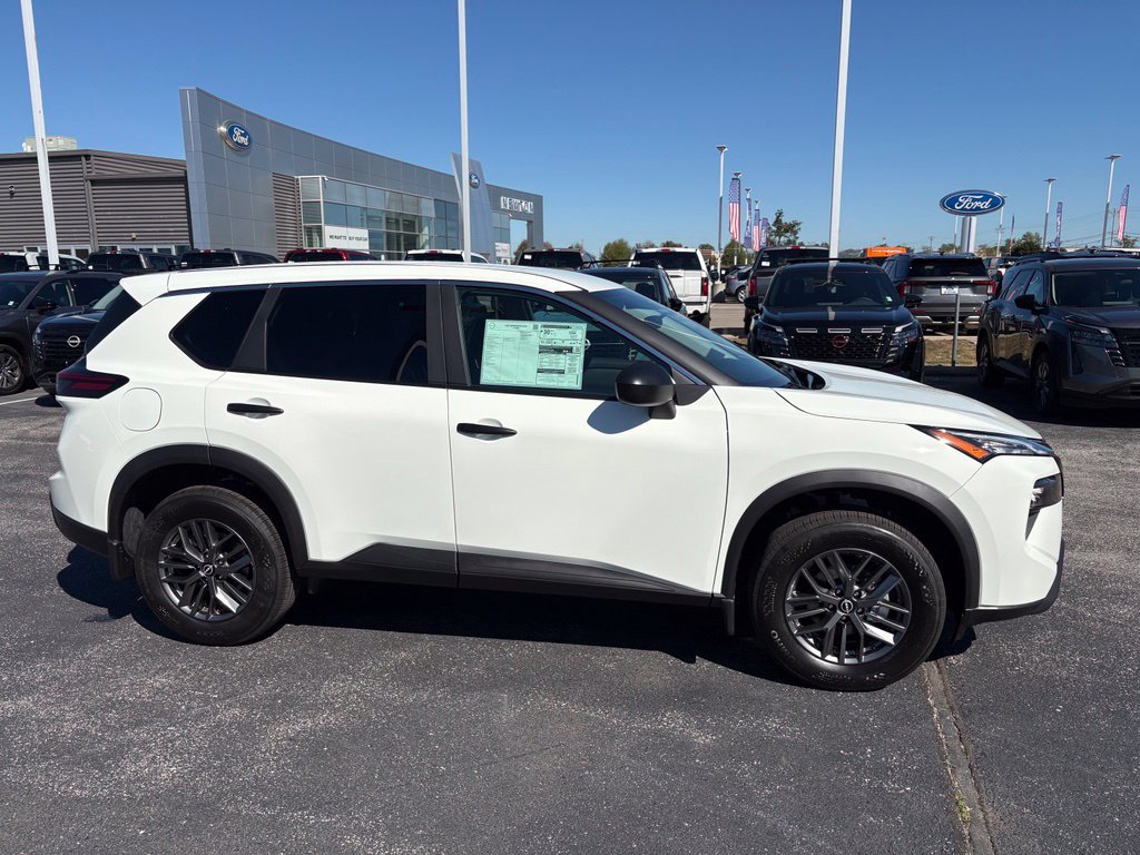 New 2027 Nissan Rogue S FWD image 3