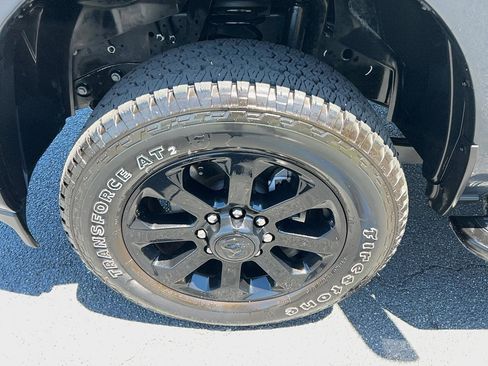 Used 2025 RAM 2500 Big Horn AWD/4WD image 9