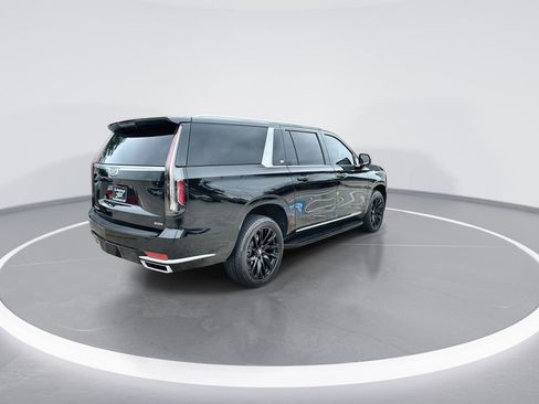 Used 2021 Cadillac Escalade ESV Premium Luxury w/ Performance Package AWD/4WD image 8