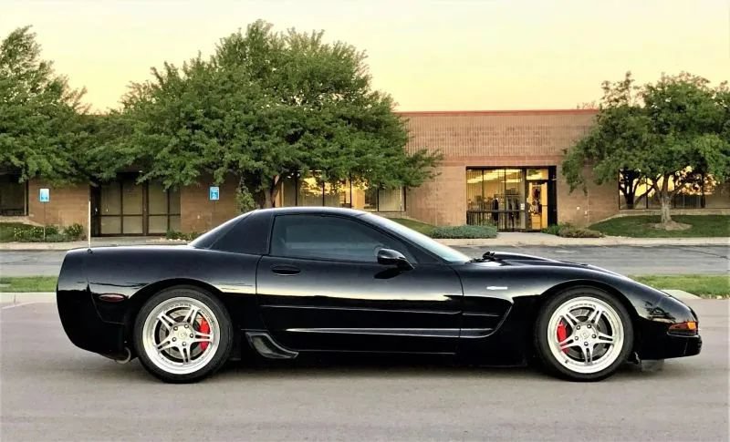 Used 2001 Chevrolet Corvette Z06 w/ Memory Pkg RWD image 4