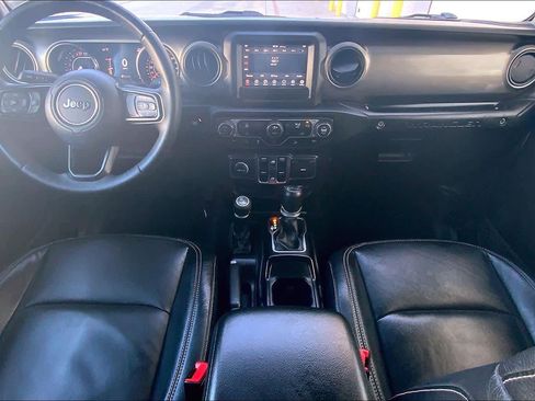 Used 2019 Jeep Wrangler Unlimited Sport S AWD/4WD image 22