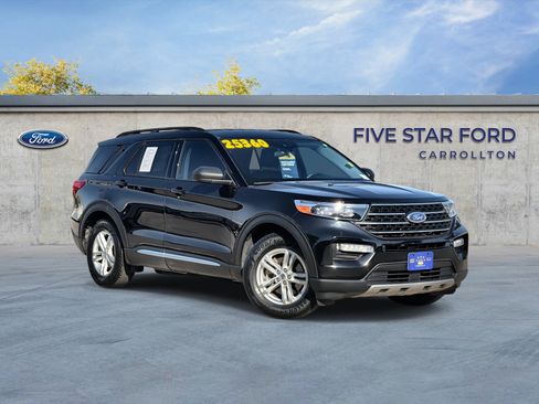 Certified 2023 Ford Explorer XLT w/ Equipment Group 202A RWD image 1