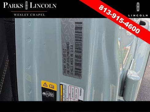 Used 2024 Jeep Wrangler Unlimited Sahara w/ Technology Group AWD/4WD image 32