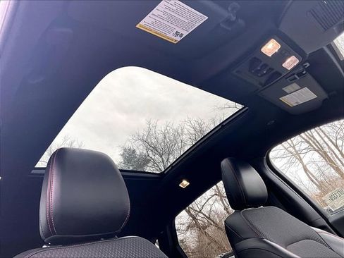 Used 2023 Ford Escape ST-Line image 18