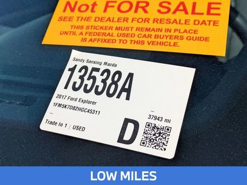 Used 2017 Ford Explorer XLT w/ Equipment Group 202A image 8