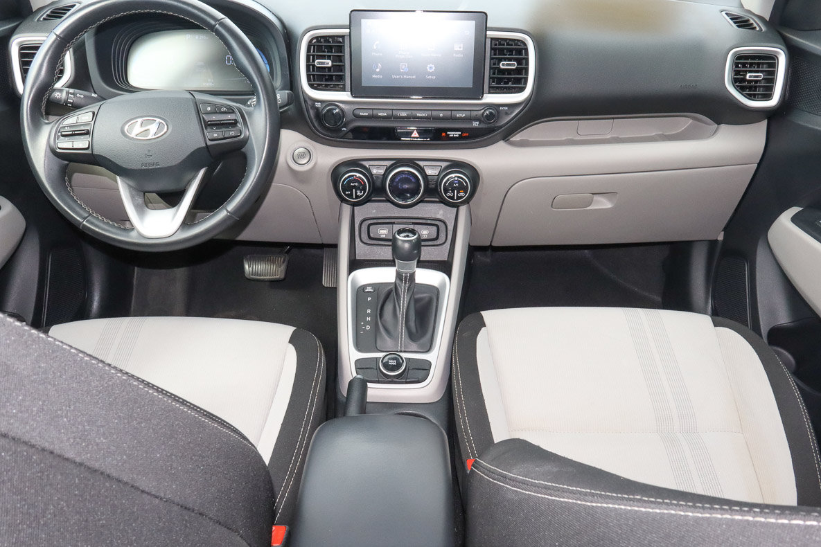 Used 2025 Hyundai Venue SEL FWD image 10