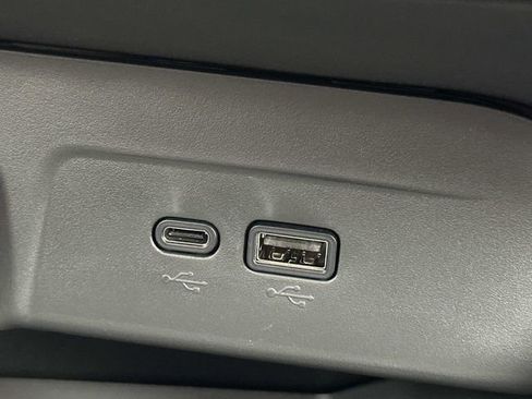 New 2026 Chevrolet Trax LT w/ LPO, Blackout Package image 32