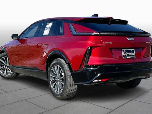 Used 2025 Cadillac Lyriq Sport image 11