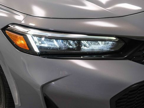 Used 2025 Honda Civic Sport image 14