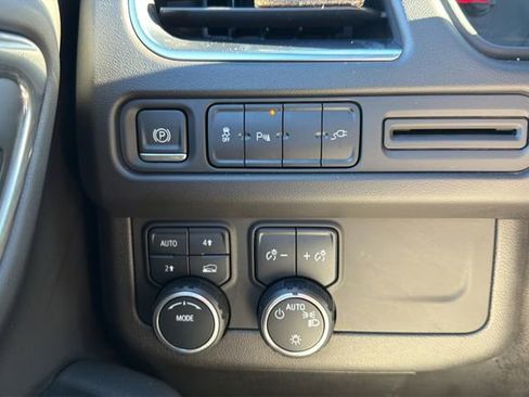 Used 2021 Chevrolet Suburban RST w/ Rear Media and Nav Package image 14