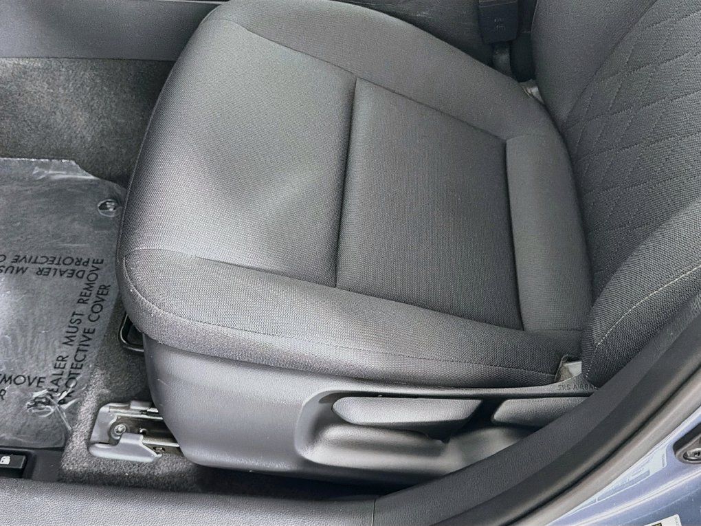 Used 2024 Toyota Corolla LE w/ LE Convenience Package FWD image 23