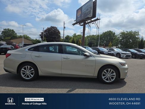 Used 2016 Chevrolet Malibu LT FWD image 5