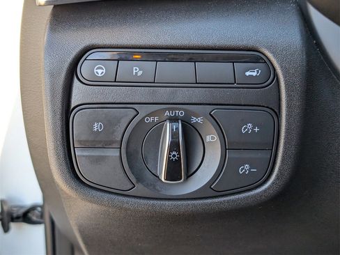 Used 2022 INFINITI QX50 Luxe image 23