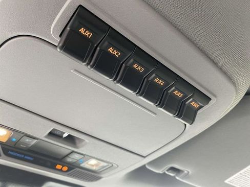 New 2026 Ford F550 4x4 Supercab Super Duty image 21