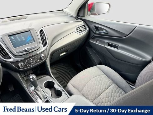 Used 2018 Chevrolet Equinox LT image 24